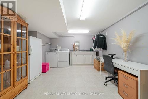 12 Teston Street, Brampton (Fletcher'S Meadow), ON - Indoor Photo Showing Laundry Room