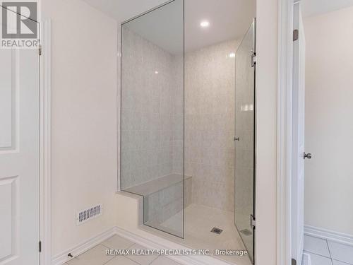 14 Donald Stewart Road, Brampton (Northwest Brampton), ON - Indoor Photo Showing Bathroom