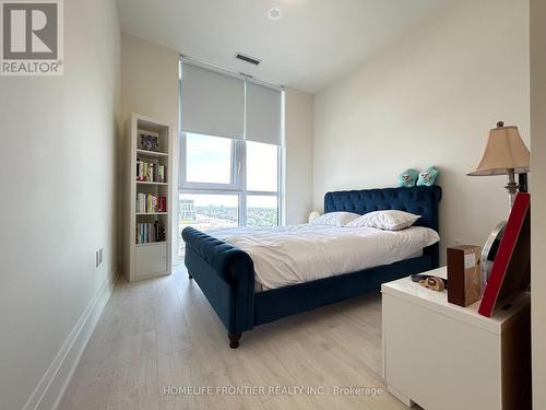 807 - 509 Dundas Street W, Oakville, ON - Indoor Photo Showing Bedroom