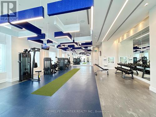 807 - 509 Dundas Street W, Oakville, ON - Indoor Photo Showing Gym Room