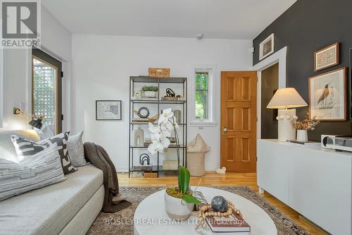 6 O'Hara Place, Toronto (Roncesvalles), ON - Indoor