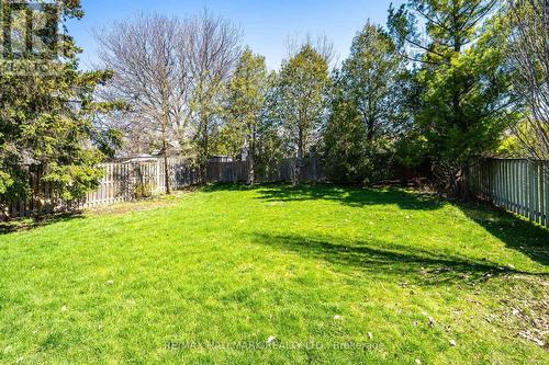 583 Elliott Crescent, Milton (Dorset Park), ON - Outdoor