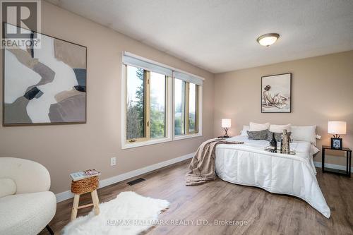 583 Elliott Crescent, Milton (Dorset Park), ON - Indoor Photo Showing Bedroom