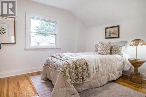 299 Merle Avenue, Burlington (Lasalle), ON - Indoor Photo Showing Bedroom