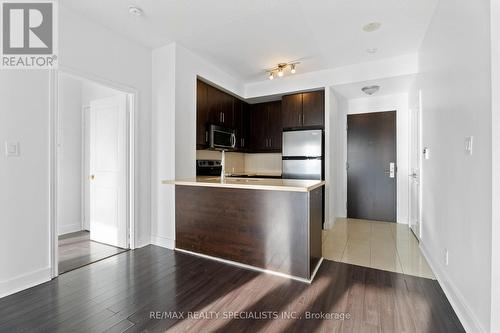 3108 - 50 Absolute Avenue, Mississauga, ON - Indoor Photo Showing Kitchen