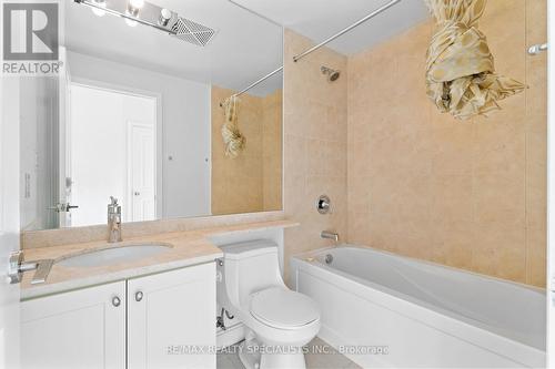 3108 - 50 Absolute Avenue, Mississauga, ON - Indoor Photo Showing Bathroom