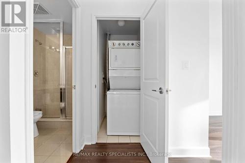 3108 - 50 Absolute Avenue, Mississauga, ON - Indoor Photo Showing Laundry Room