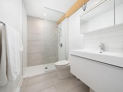 Ensuite bathroom - 