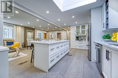 85 Enmore Avenue, Hamilton (Ancaster), ON - Indoor Photo Showing Kitchen With Upgraded Kitchen