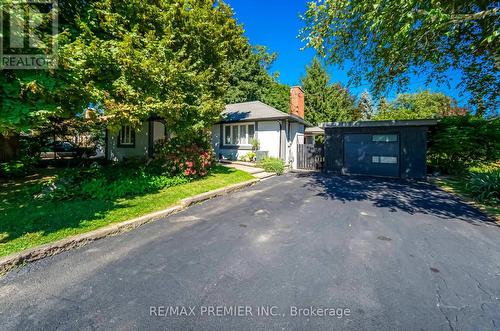 85 Enmore Avenue, Hamilton (Ancaster), ON - Outdoor