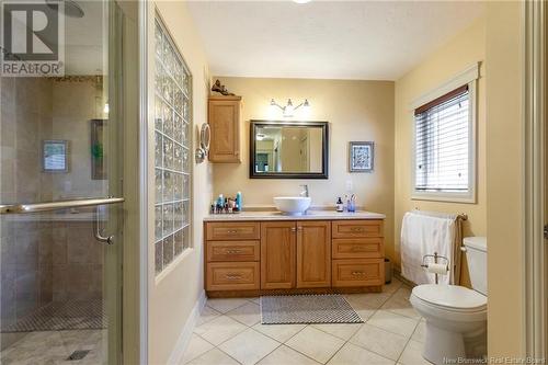 90 Bonaventure Street, Dieppe, NB - Indoor Photo Showing Bathroom