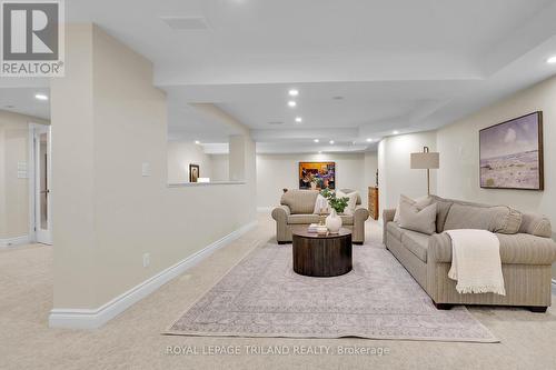 Family room - 31 - 1200 Riverside Drive, London, ON - Indoor Photo Showing Living Room