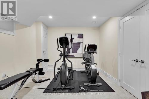 Fitness area - could be a bedroom - 31 - 1200 Riverside Drive, London, ON - Indoor Photo Showing Gym Room