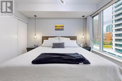 612 - 68 Canterbury Place, Toronto (Willowdale West), ON - Indoor Photo Showing Bedroom