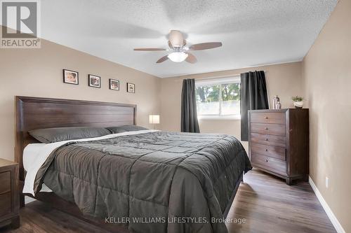 259 Brunswick Crescent, London, ON - Indoor Photo Showing Bedroom