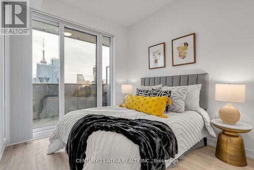 5511 - 55 Cooper Street, Toronto (Waterfront Communities), ON - Indoor Photo Showing Bedroom