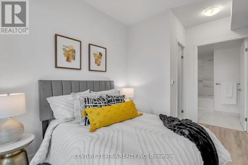 5511 - 55 Cooper Street, Toronto, ON - Indoor Photo Showing Bedroom