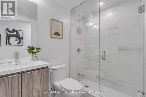 5511 - 55 Cooper Street, Toronto, ON - Indoor Photo Showing Bathroom