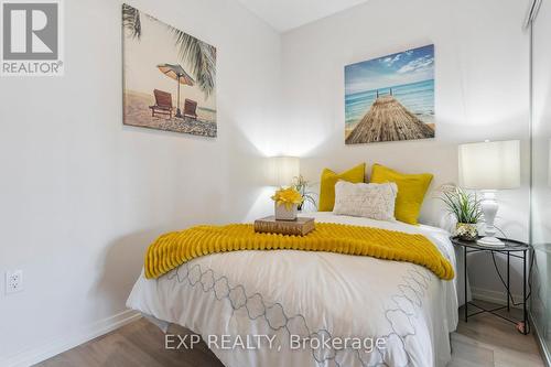 510 - 3237 Bayview Avenue, Toronto (Bayview Woods-Steeles), ON - Indoor Photo Showing Bedroom