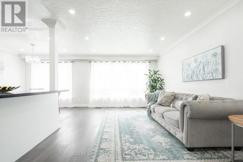 1136 Brimley Road, Toronto (Bendale), ON - Indoor Photo Showing Living Room