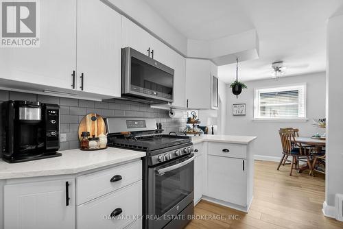 1379 Wilton Avenue, London, ON - Indoor Photo Showing Kitchen