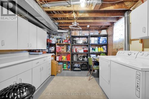 1379 Wilton Avenue, London, ON - Indoor Photo Showing Laundry Room