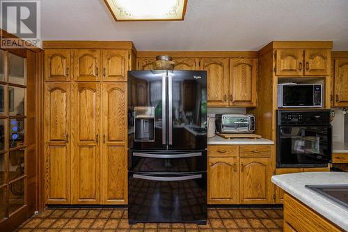 2636 Carlisle Way, Prince George, BC - Indoor Photo Showing Kitchen