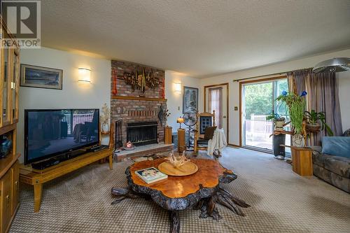 2636 Carlisle Way, Prince George, BC - Indoor Photo Showing Living Room With Fireplace