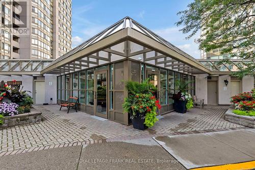 405 - 3233 Eglinton Avenue E, Toronto (Scarborough Village), ON - Outdoor