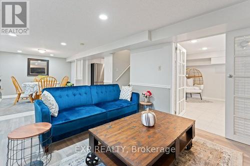 10 Thompson Court S, Belleville, ON - Indoor Photo Showing Living Room