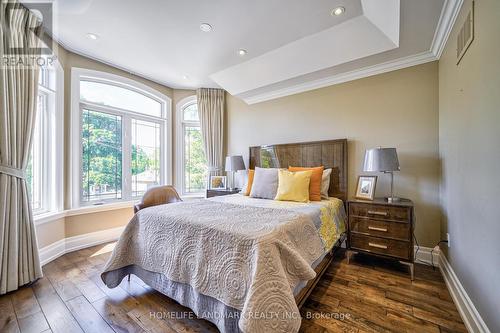 426 Centre Street E, Richmond Hill, ON - Indoor Photo Showing Bedroom