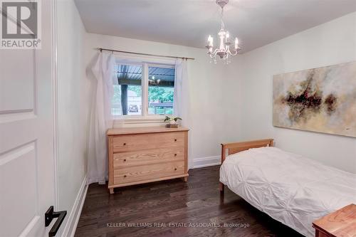 1399 Elaine Trail, Mississauga, ON - Indoor Photo Showing Bedroom