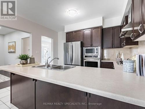 7 Loomis Road, Brampton (Northwest Brampton), ON - Indoor Photo Showing Kitchen With Stainless Steel Kitchen With Double Sink