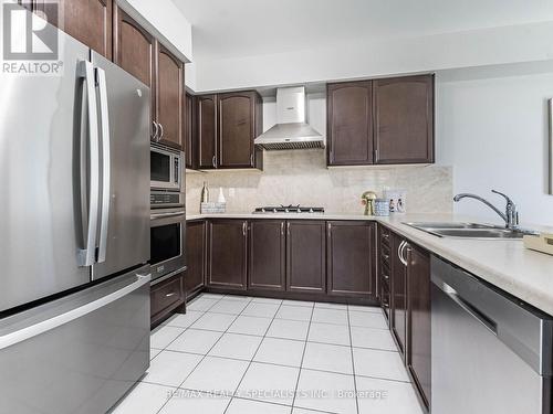 7 Loomis Road, Brampton (Northwest Brampton), ON - Indoor Photo Showing Kitchen With Stainless Steel Kitchen With Double Sink