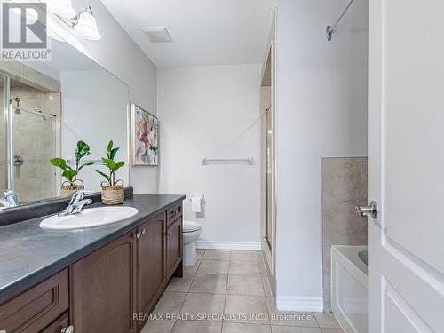 7 Loomis Road, Brampton (Northwest Brampton), ON - Indoor Photo Showing Bathroom