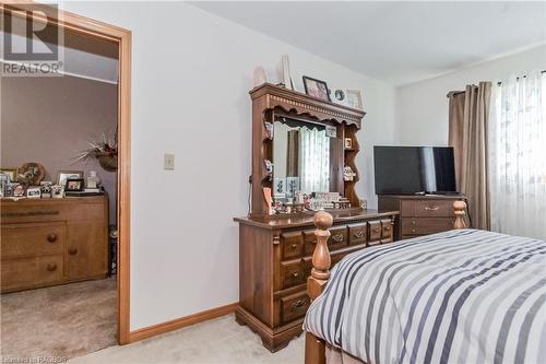 331527 Southgate Sideroad 33, Southgate, ON - Indoor Photo Showing Bedroom