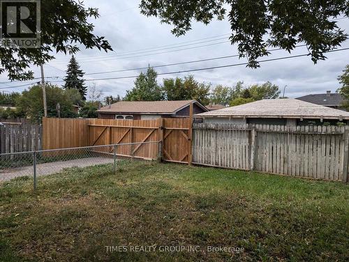 1331 41 St. Se, Calgary, AB - Outdoor