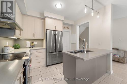 29 Oliana Way, Brampton (Bram West), ON - Indoor Photo Showing Kitchen With Double Sink With Upgraded Kitchen