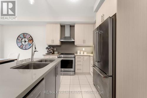 29 Oliana Way, Brampton (Bram West), ON - Indoor Photo Showing Kitchen With Double Sink