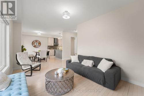 29 Oliana Way, Brampton, ON - Indoor Photo Showing Living Room