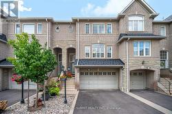 5 - 485 BRISTOL ROAD W  Mississauga, ON L5R 4G2