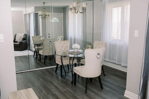 170 Candlewood Drive, Hamilton, ON - Indoor Photo Showing Dining Room