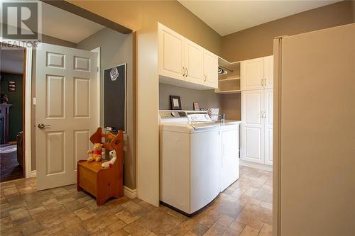 1221 Drummond Concession 1 Road, Perth, ON - Indoor Photo Showing Laundry Room