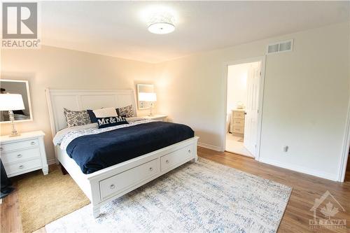 134 Abetti Ridge, Ottawa, ON - Indoor Photo Showing Bedroom