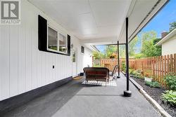 Tandem carport. - 