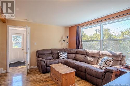 13 Parks St. Ext., Saint John, NB - Indoor Photo Showing Living Room