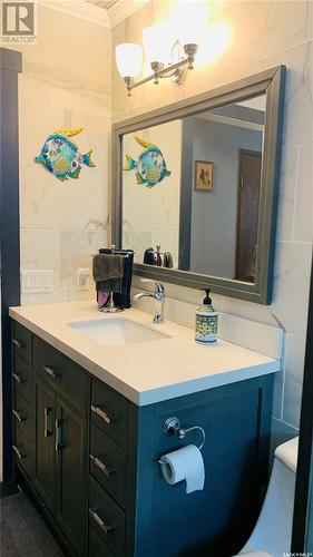 311 W 1St Street, Alida, SK - Indoor Photo Showing Bathroom