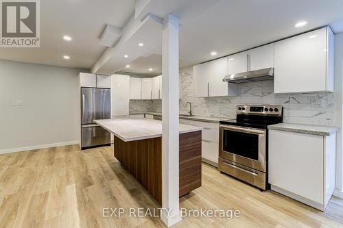 141 Wasaga Sands Drive, Wasaga Beach, ON - Indoor Photo Showing Kitchen With Upgraded Kitchen