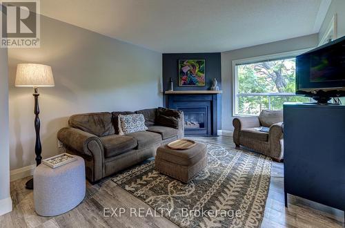 141 Wasaga Sands Drive, Wasaga Beach, ON - Indoor Photo Showing Living Room With Fireplace