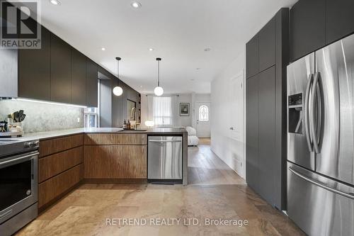 35 Chryessa Avenue, Toronto (Rockcliffe-Smythe), ON - Indoor Photo Showing Kitchen With Stainless Steel Kitchen With Upgraded Kitchen